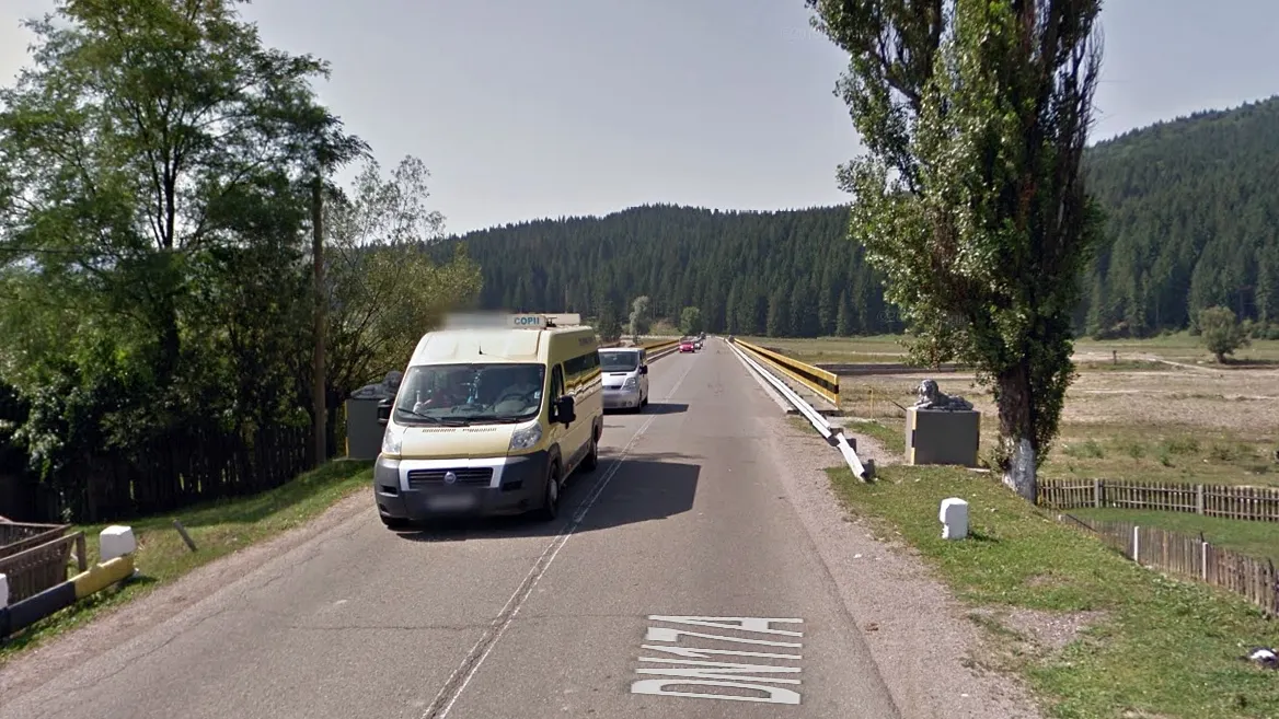 Restricții de viteză și tonaj pe DN 17A, pe podul din Vatra Moldoviței