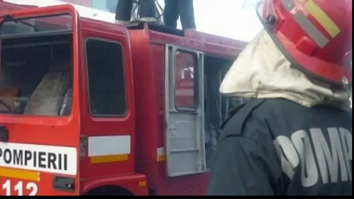 Un bărbat din comuna Cornu Luncii s-a imbătat și a dat foc la casă