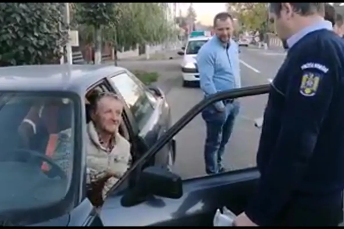 Beat şi fără permis, un bărbat din Marginea a fost blocat în trafic de poliţişti VIDEO