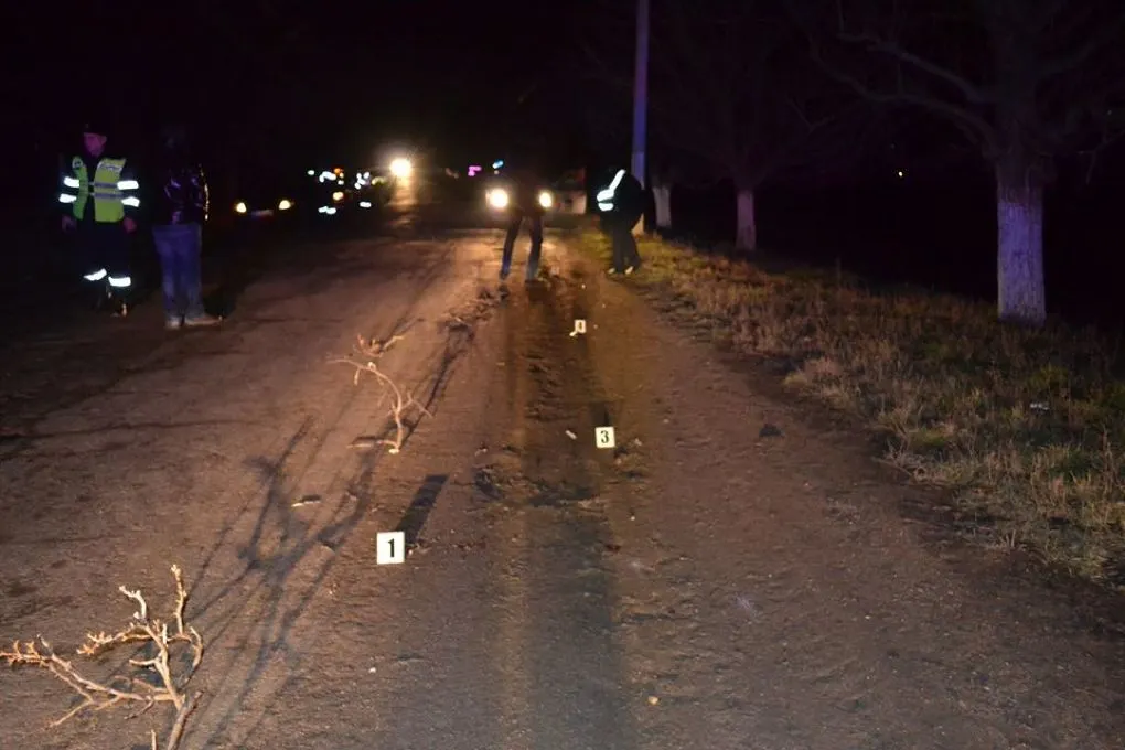 Un bărbat de 69 de ani a fost accidentat mortal în timp ce se deplasa pe marginea drumului