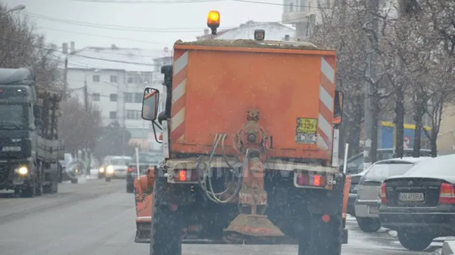 Utilajele de deszăpezire pregătite să intervină în municipiul Suceava  VIDEO