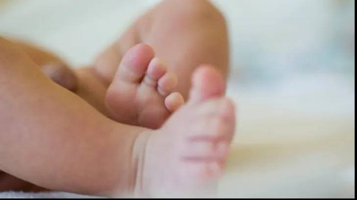 Un bebeluș a murit la doar cinci luni. Polițiștii au întocmit dosar penal pentru ucidere din culpă