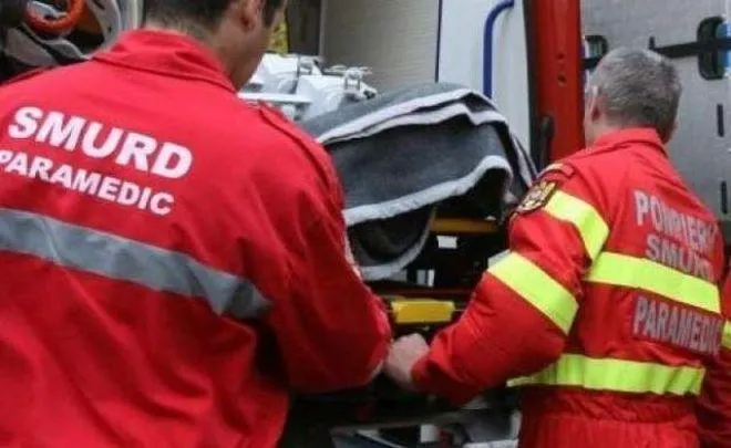 Un sucevean a murit după ce a căzut de la etajul al doilea al unui bloc
