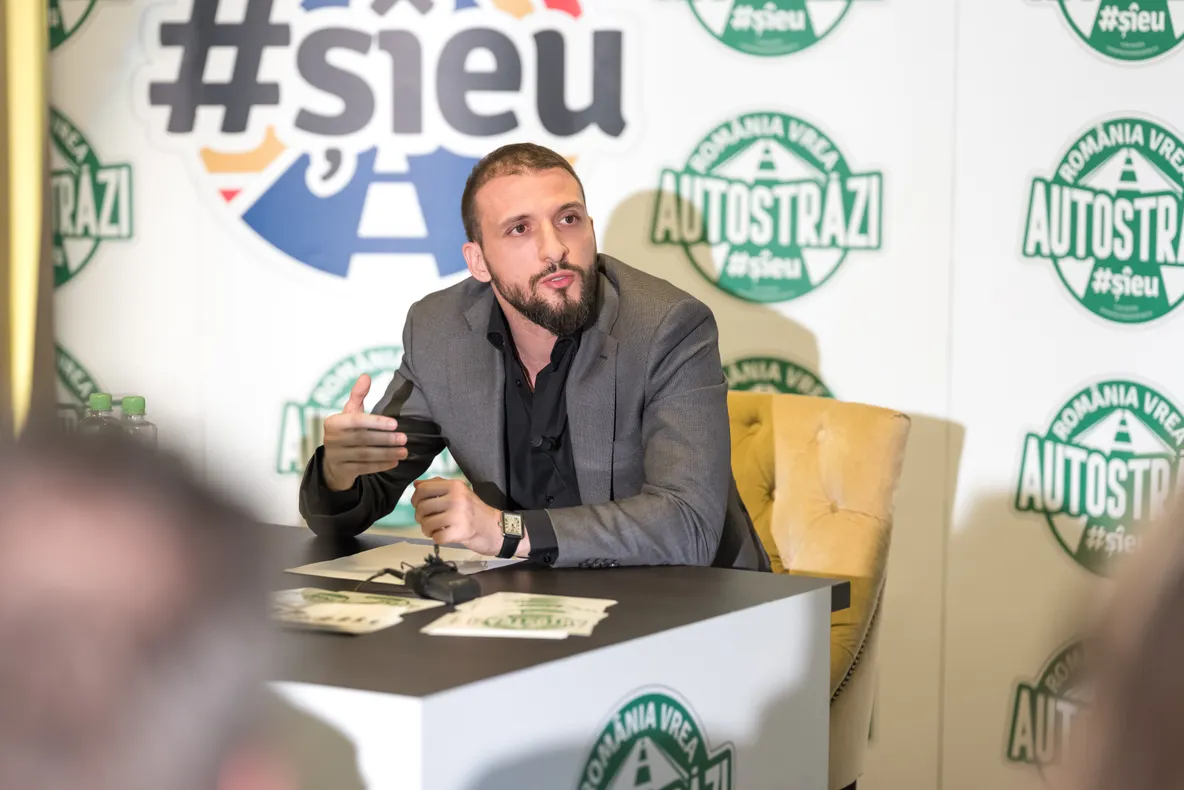Ștefan Mandachi neagă vehement că s-ar fi implicat în politică