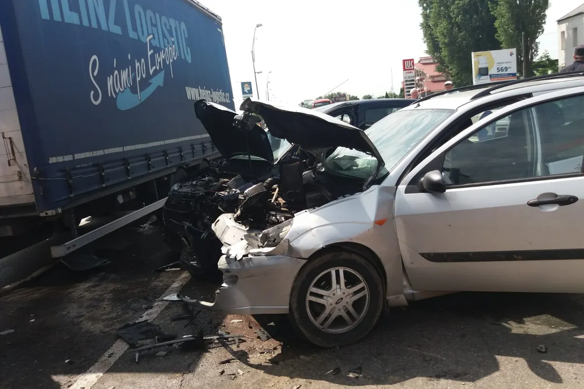 Un minor aflat la volan a provocat un accident la intrare în Bosanci