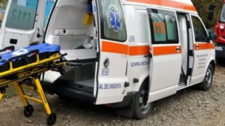Accident cu trei victime la Pojorâta, după ce un șofer a adormit la volan