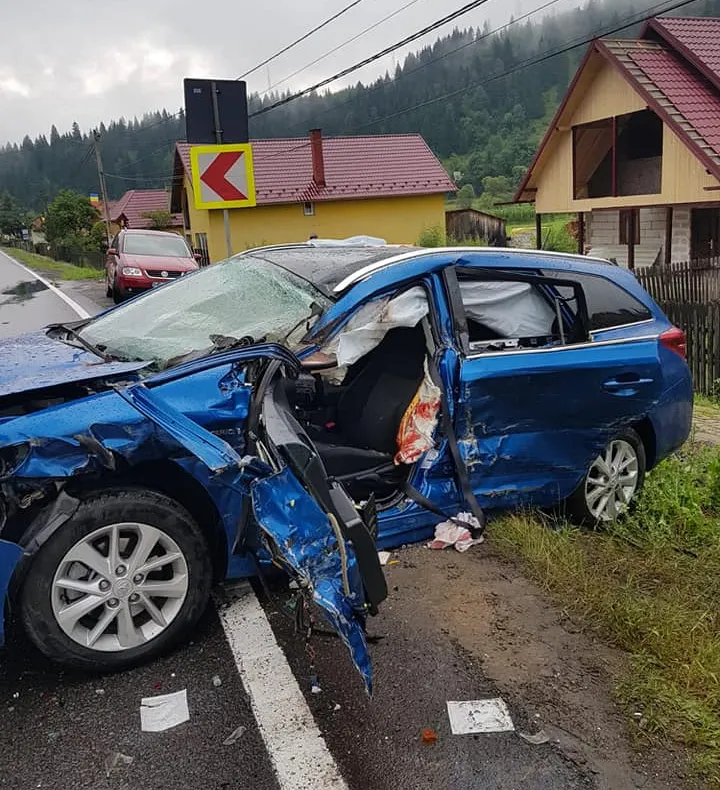 Un sucevean a provocat un grav accident rutier pe raza județului Mureș FOTO