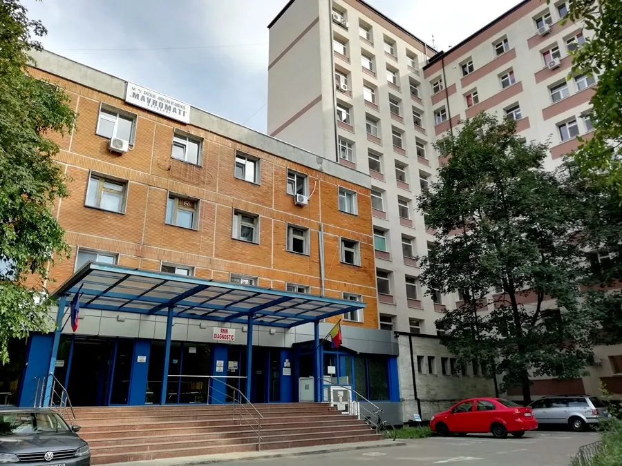 Un bărbat din Vatra Dornei a intrat cu un pistol în Spitalul Județean Botoșani VIDEO