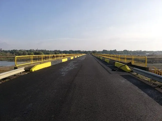 Podul de la Verești a fost redat circulației FOTO