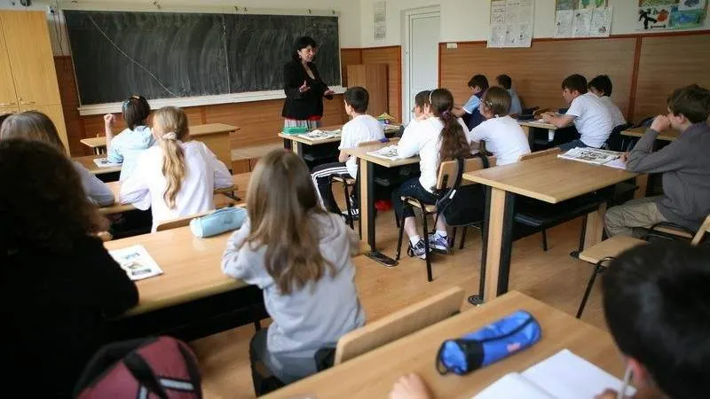 Aproape 1400 de burse pentru elevii din municipiul Suceava