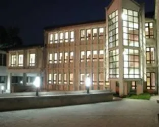 Încep înscrierile la primul program postuniversitar de securitate cibernetică la Universitatea "Ştefan cel Mare" din Suceava