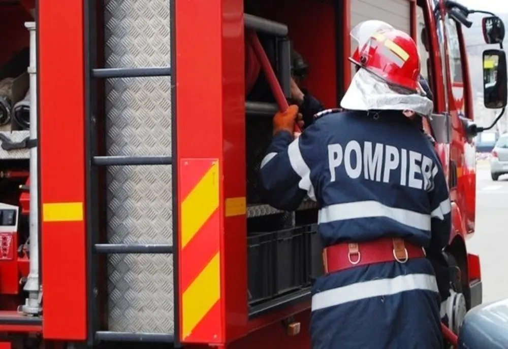 Incendiu la o bucătărie de vară din Dornești