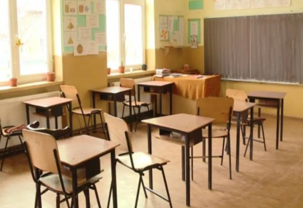 Cursuri suspendate parțial din cauza gripei la o școală din Fălticeni