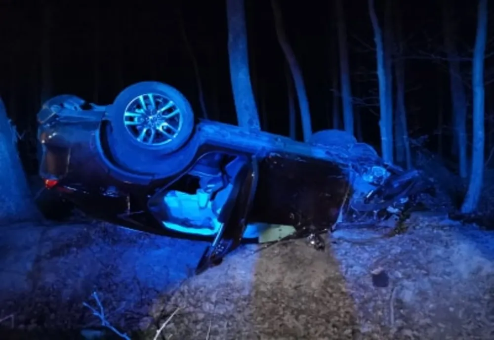 Accident la Adâncata. Un bărbat a murit după ce s-a răsturnat cu mașina FOTO