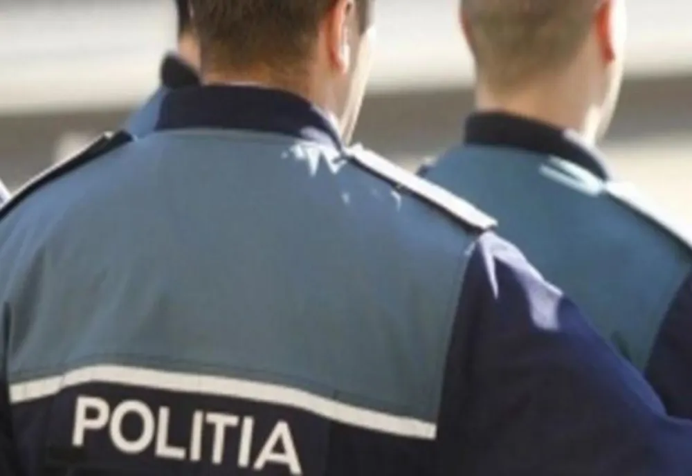 Scandal în miezul nopții în fața unui bloc din Rădăuți