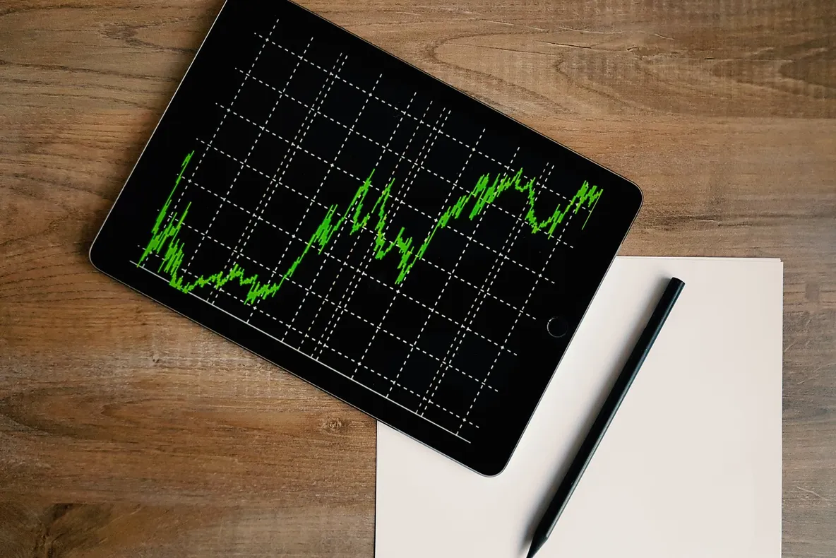 STUDIU TERMENE.RO: 20.45% dintre hotelurile și restaurantele din Suceava solicită certificatul pentru situații de urgență. 13.28% aplică la programul IMM Invest (P)