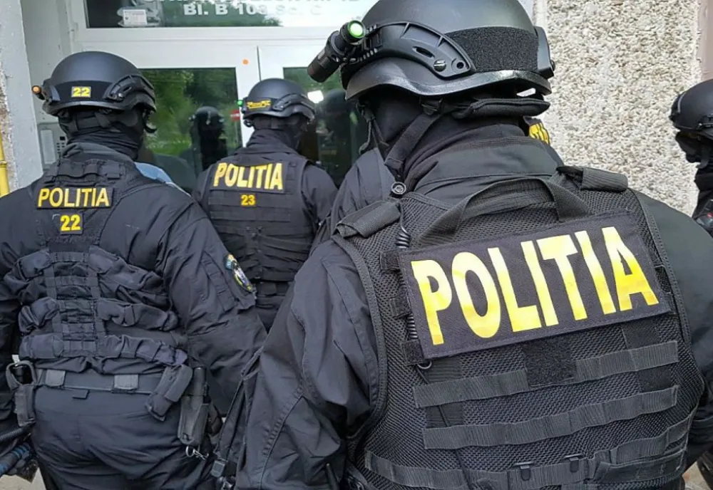 Percheziții în Suceva la hoții de cablu! 