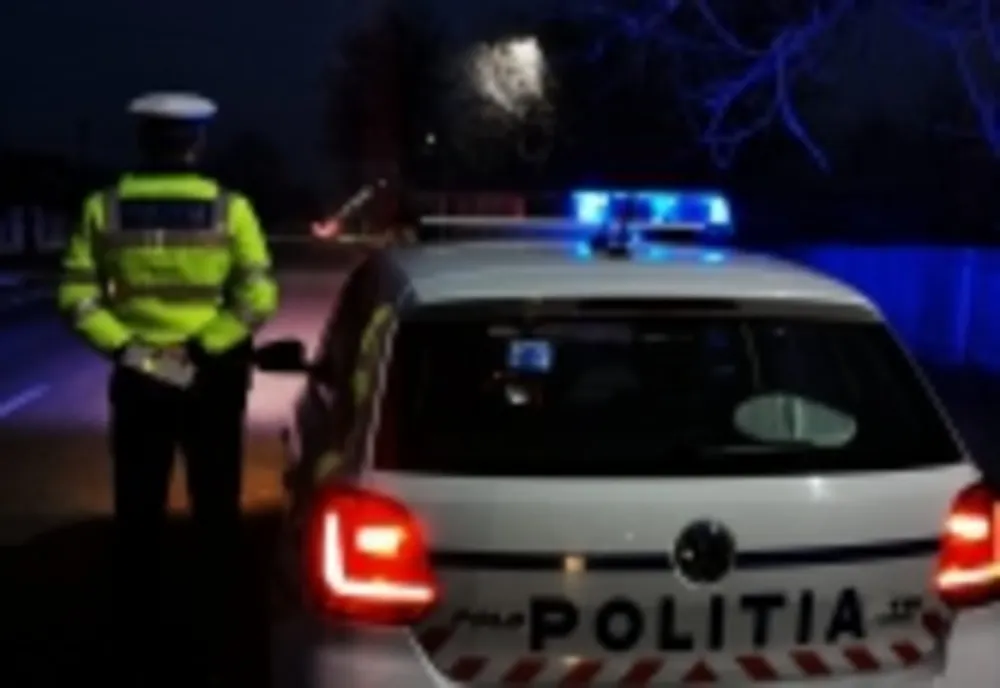 Un bărbat din Pătrăuți s-a urcat la volan aproape de coma alcoolică