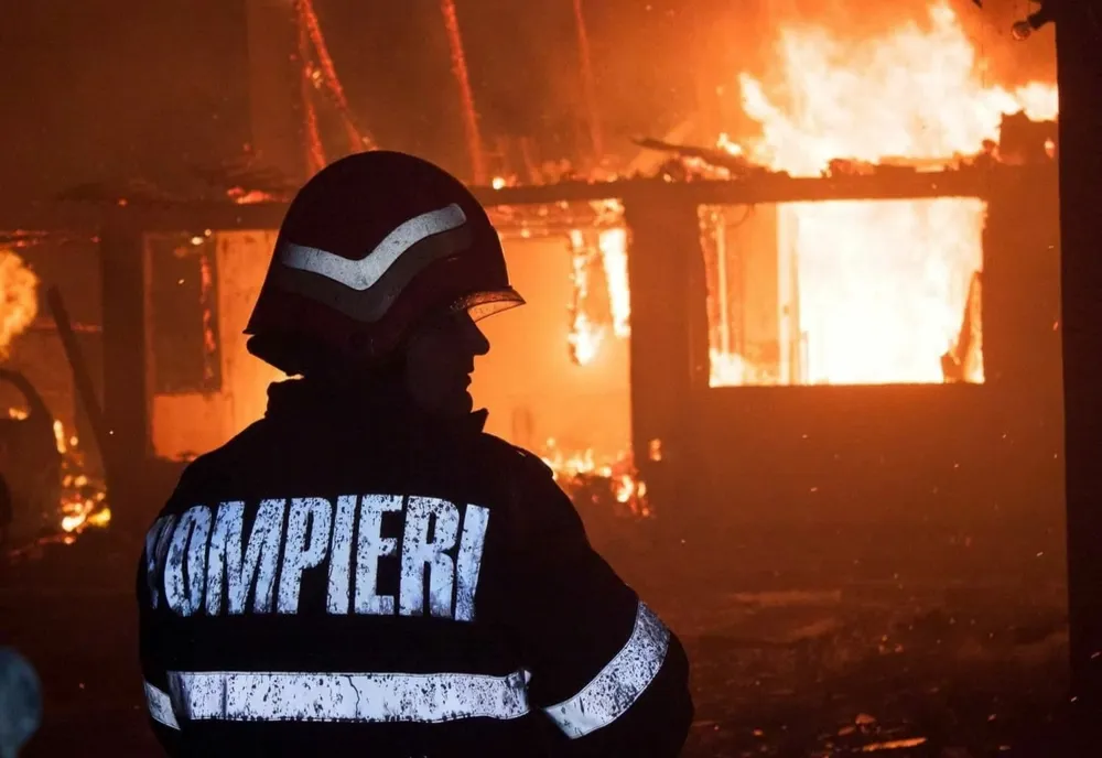 Incendiu în Suceava! Proprietara a duferit atac de panică
