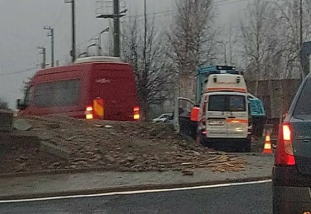 Depășire periculoasă terminată la spital