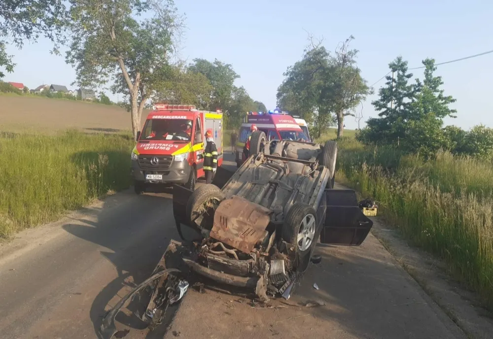 Cascadorie periculoasă pe un drum din Suceava