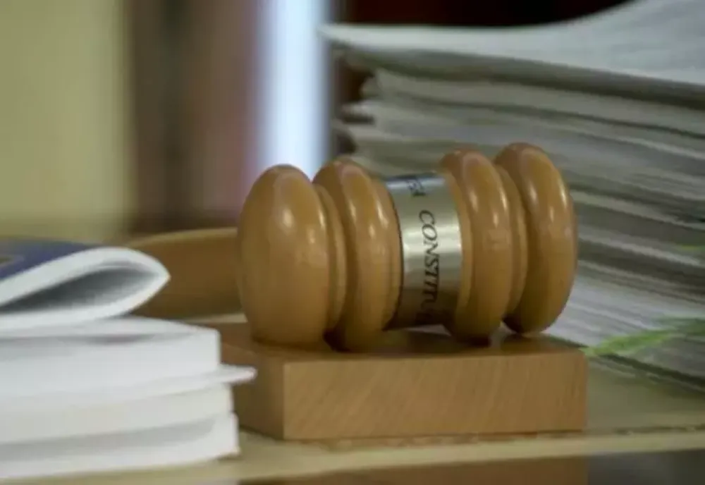CCR A RESPINS CONTESTAȚIA DEPUSĂ DE AUR PRIVIND LEGEA AUSTERITĂȚII: MĂSURILE SĂRĂCIEI SUNT CONSTITUȚIONALE 