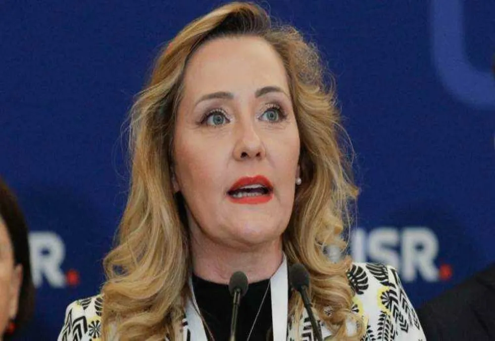 USR BLOCHEAZĂ ÎN PARLAMENT ALOCAREA A 700.000 DE LEI PENTRU MEDICAMENTELE JUDECĂTORILOR CCR. LASCONI: „CE MAI URMEAZĂ SĂ NE LUAȚI?”