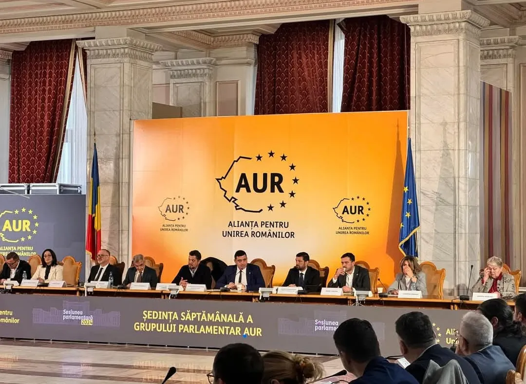 AUR PROPUNE MĂSURI CONCRETE PENTRU CREȘTEREA SIGURANTEI ÎN ȘCOLI: PAZA CU POLIȚIA LOCALĂ, UNIFORMĂ OBLIGATORIE ȘI INTERZICEREA TELEFOANELOR MOBILE