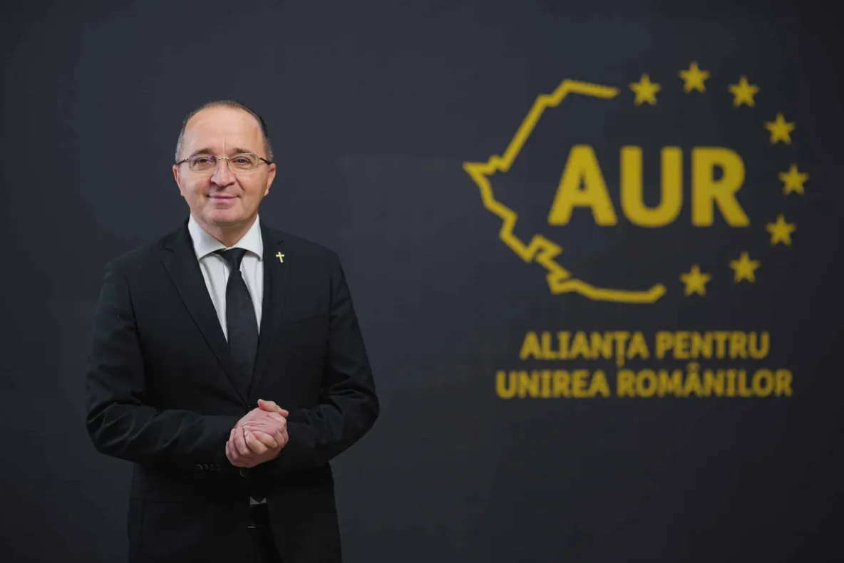 NEGREA PETRU-GABRIEL (AUR): GUVERNUL PNL-PSD-USR-UDMR A DECLANȘAT O AVALANȘĂ FISCALĂ CARE LOVEȘTE DIRECT ÎN CEI MAI VULNERABILI. FAC UN APEL CĂTRE TOȚI PARLAMENTARII SĂ VOTEZE LUNI MOȚIUNEA DE CENZURĂ