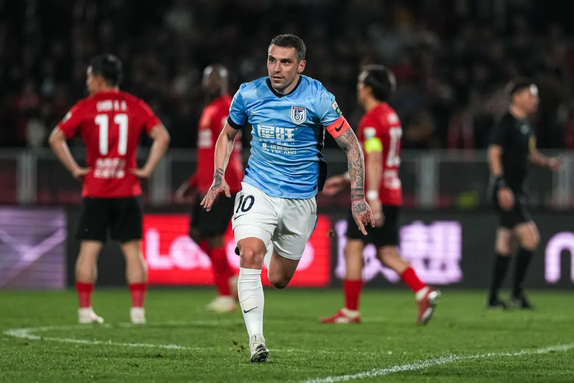Ce spune presa din China despre transferul lui Stanciu în România