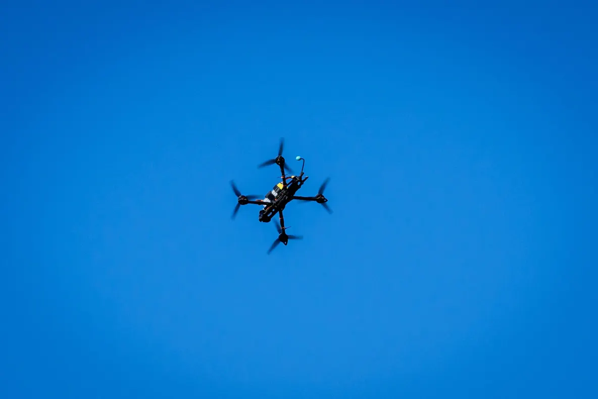Dronă de atac rusească, recuperată de pe o plajă din Polonia. Militarii au detonat controlat încărcătura