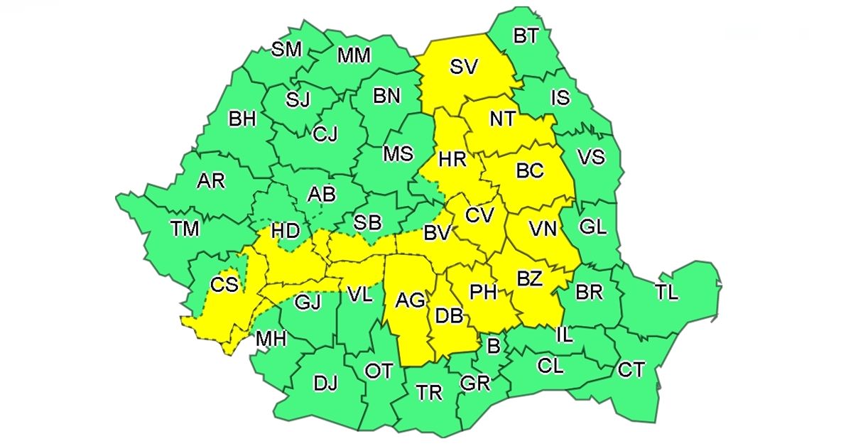 Cod galben de furtuni de duminică până luni dimineață, în județul Suceava