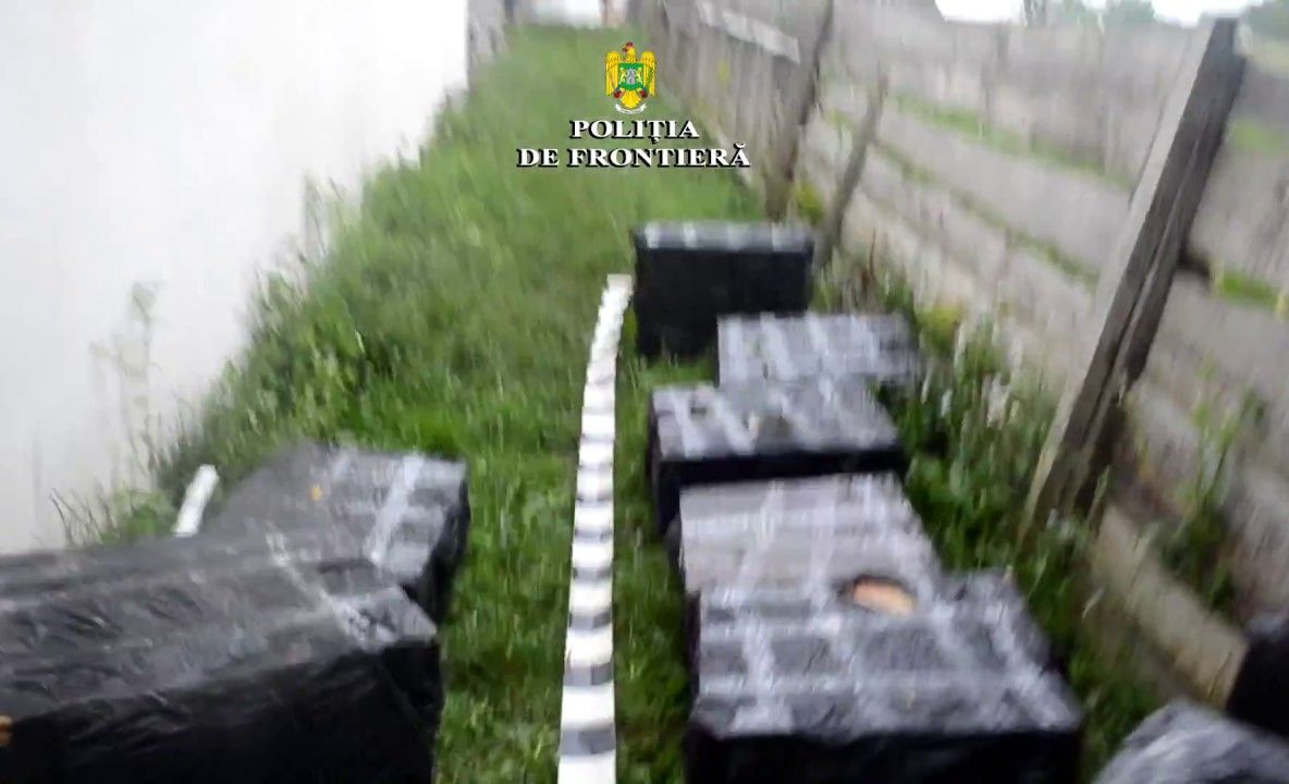 VIDEO Focuri de armă la granița cu Ucraina. Trei ucraineni traficanți de țigări au fost reținuți