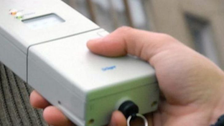 Șofer băut, prins de polițiști în timp ce conducea cu viteză pe raza localității Ipotești