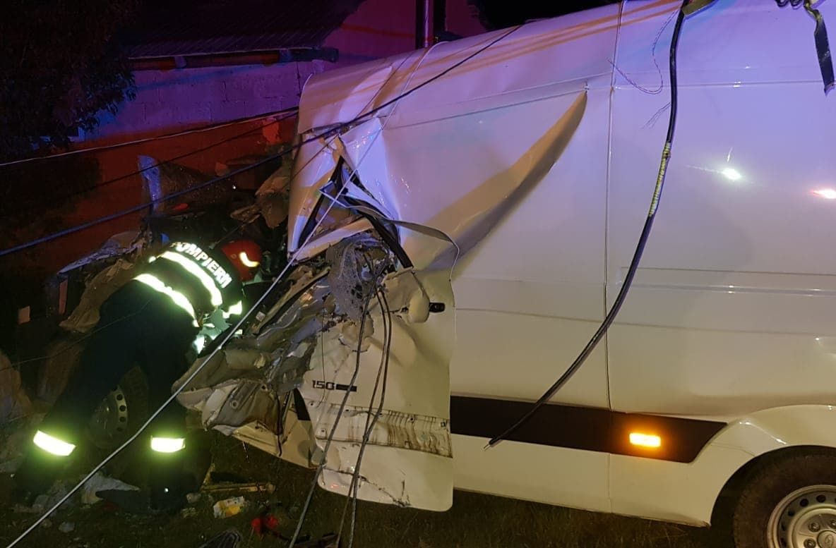 FOTO.Accident mortal pe raza localității Roșiori. Un bărbat de 49 de ani și-a pierdut viața