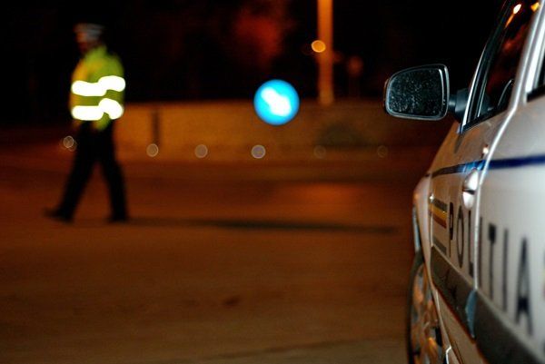 Dornești. Un bărbat a încredințat autoutilitara fiicei sale fără permis