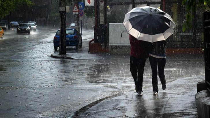 Informare meteo de ploi torențiale, descărcări electrice și vânt puternic