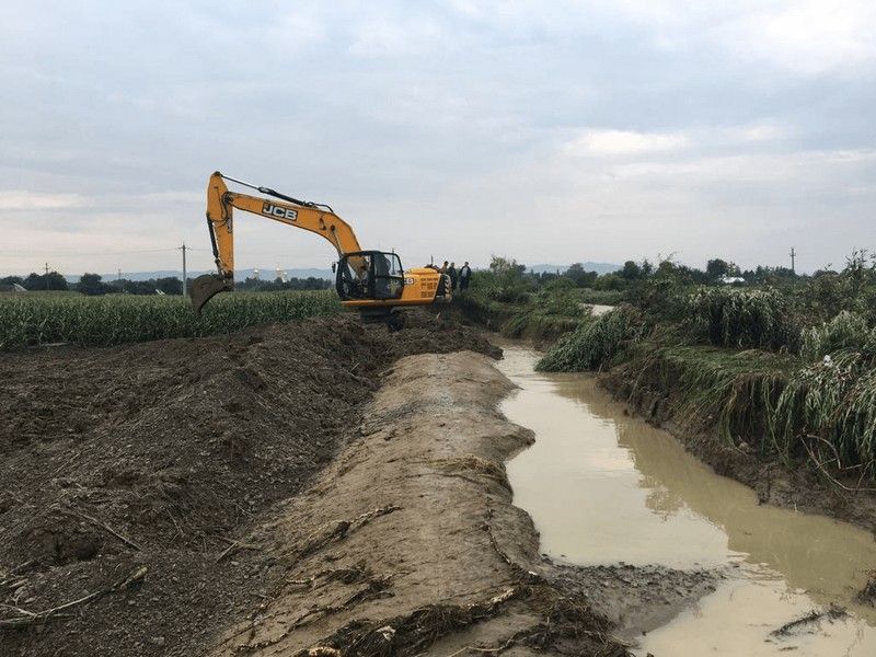 Peste 2,4 milioane lei pentru refacerea construcţiilor hidrotehnice afectate de inundaţii