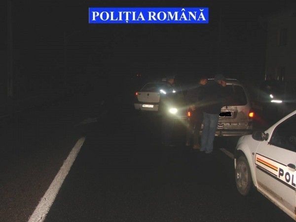 Un adolescent din Vicovu de Sus a fost blocat de polițiști după o urmărire în trafic