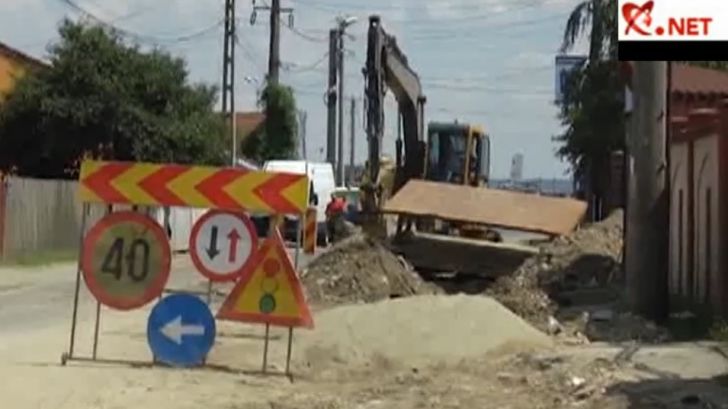Conductă de gaze avariată de un excavator, la Rădăuți