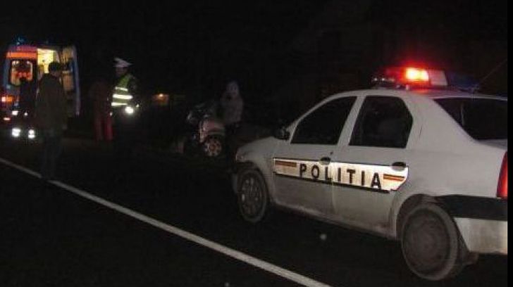 Un șofer beat a intrat cu mașina în șanț și a părăsit locul accidentului