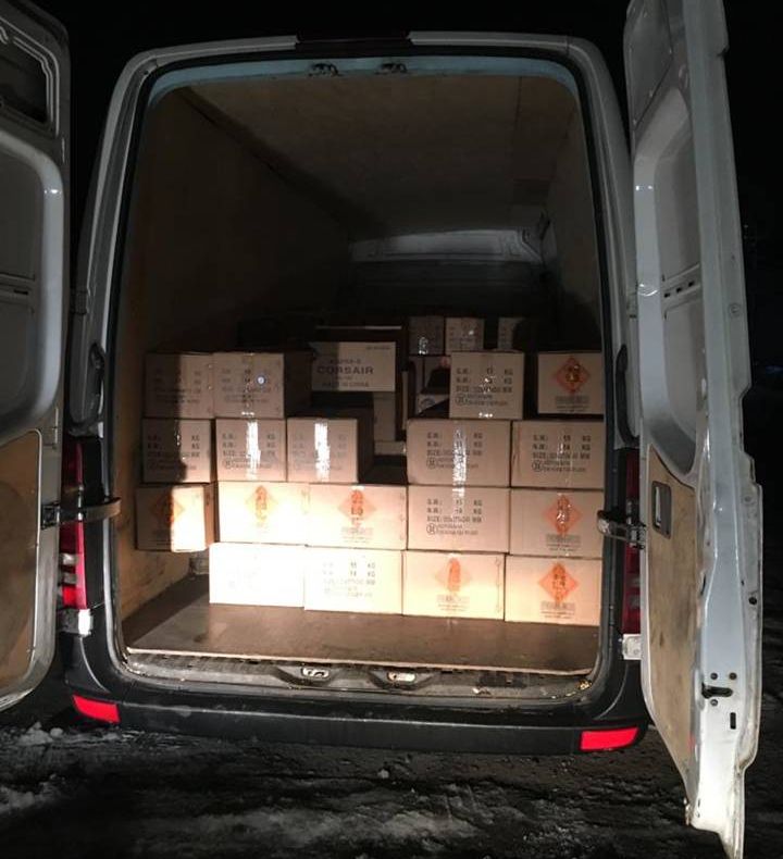 Peste două tone de petarde și artificii confiscate de polițiștii suceveni