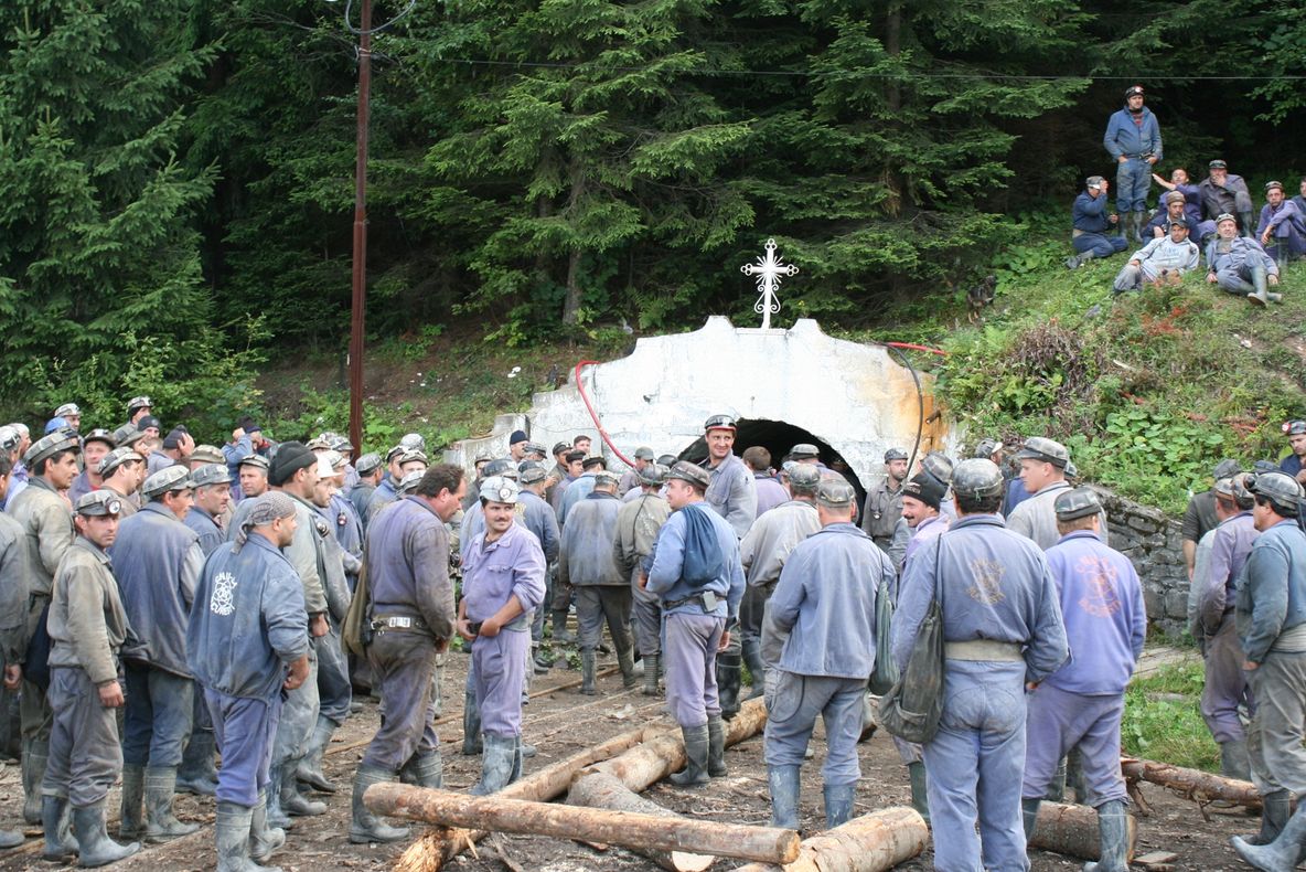 Grevă generală la Mina de uraniu Crucea din Suceava