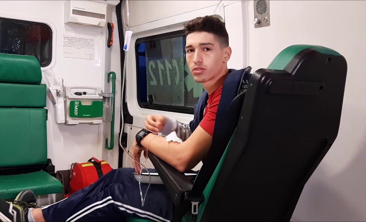 VIDEO Drapelul de luptă al Jandarmeriei a deschis defilarea de Ziua Națională la Suceava