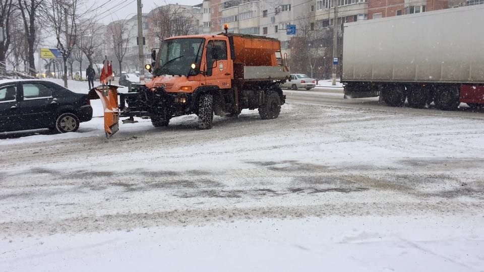Recomandările polițiștilor suceveni pentru circulația rutieră pe timp de iarnă