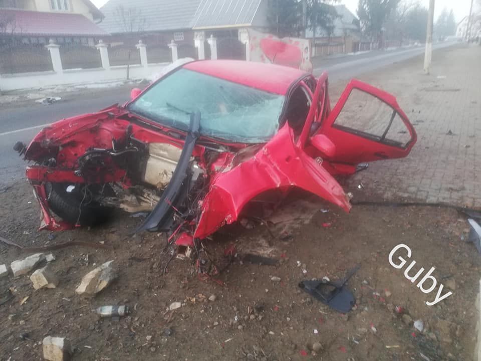 Accident grav pe raza localității Vicovu de Jos FOTO