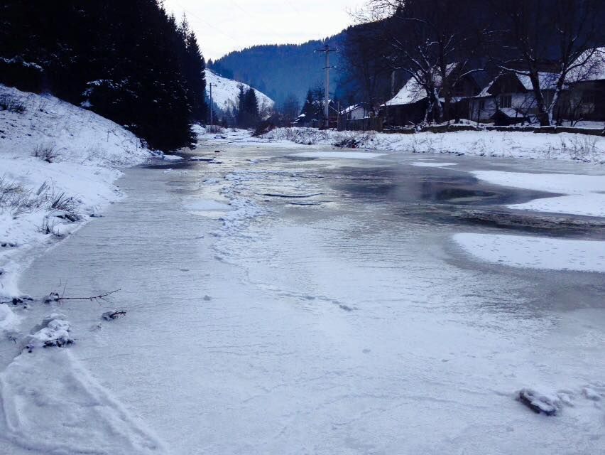 Prohibiție permanentă pe pâraiele Neagra și Negrișoara