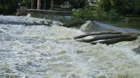 Trei comisii verifică modul în care au fost salubrizate cursurile de apă