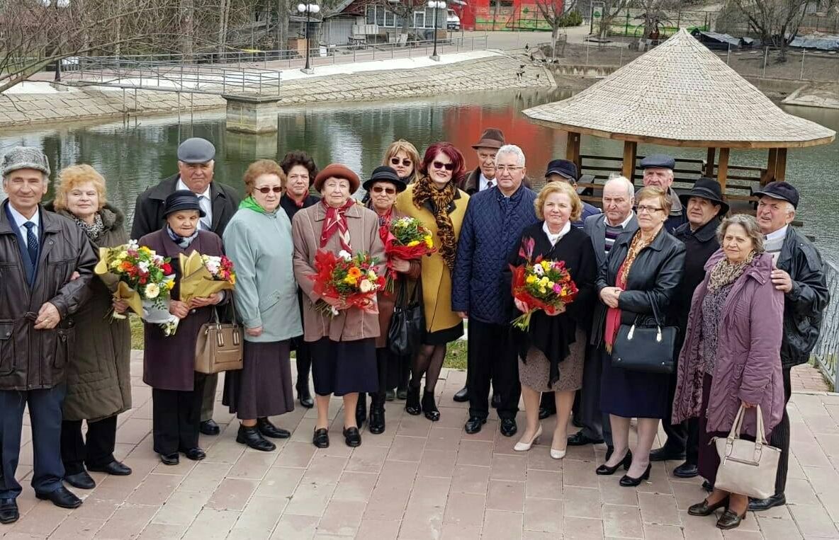 VIDEO Zona de agrement Tătărași, redechisă în prezența sucevenilor care au împlinit 50 de ani de căsătorie