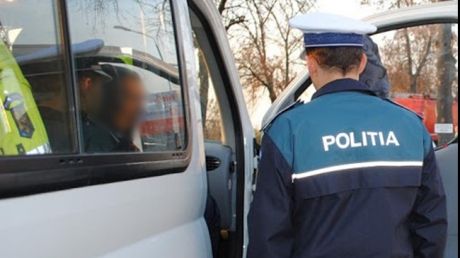 Șofer reținut după ce s-a urcat mort de beat la volan